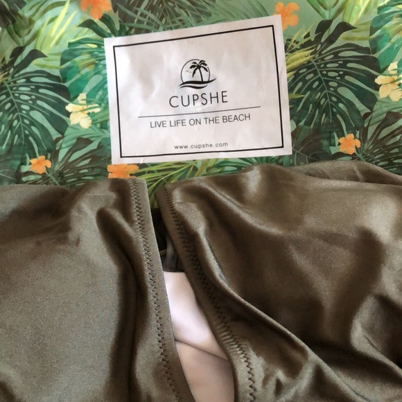 👙☀️😎 Halter One Piece Swimsuit 😎☀️👙 - Picture 7 of 7